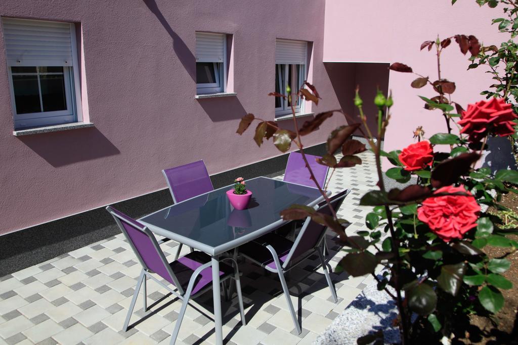 Apartments Fiora プレマントゥーラ エクステリア 写真