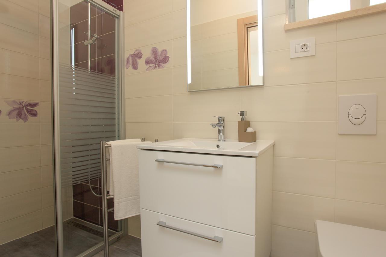 Apartments Fiora プレマントゥーラ エクステリア 写真