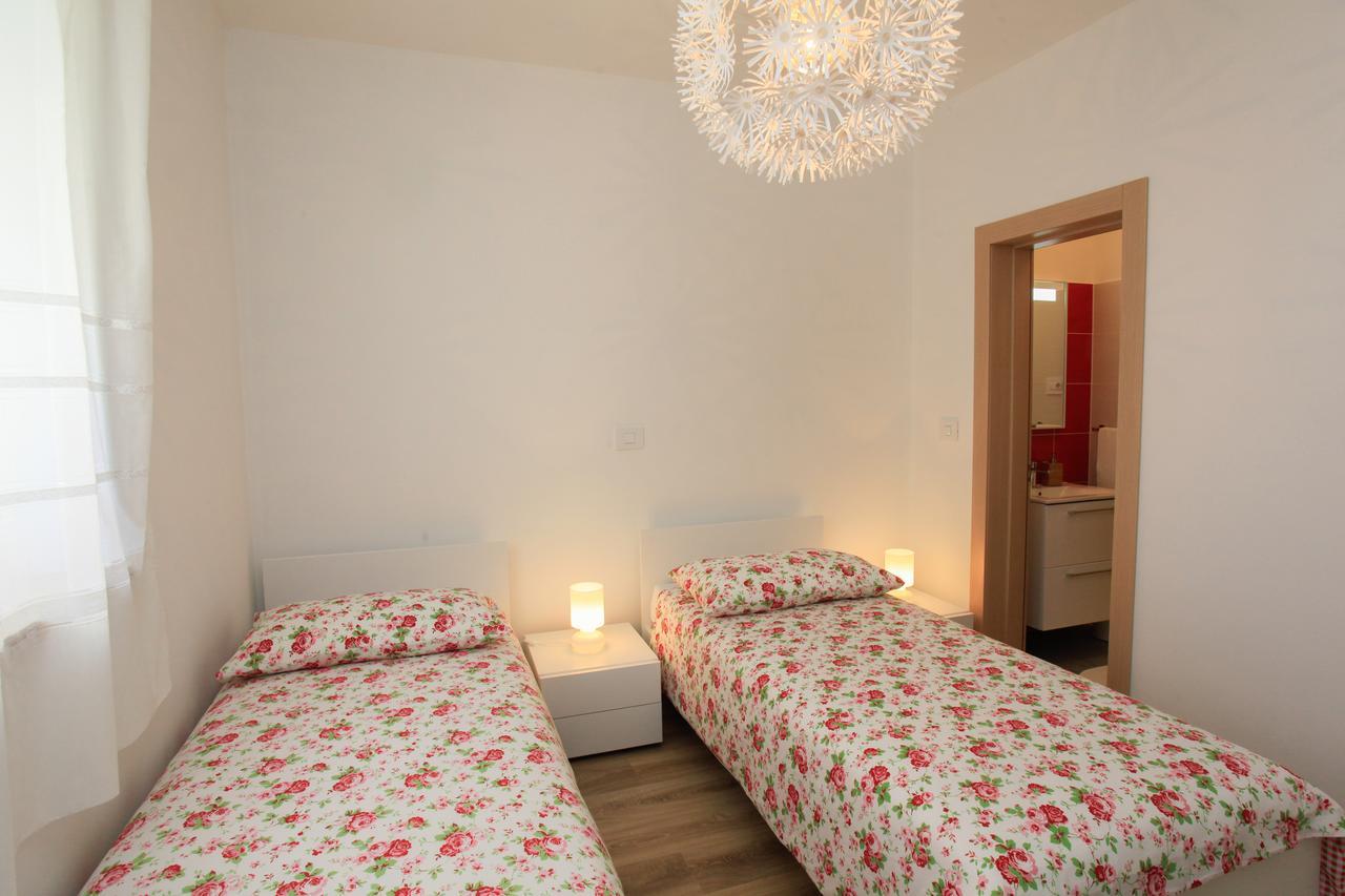 Apartments Fiora プレマントゥーラ エクステリア 写真