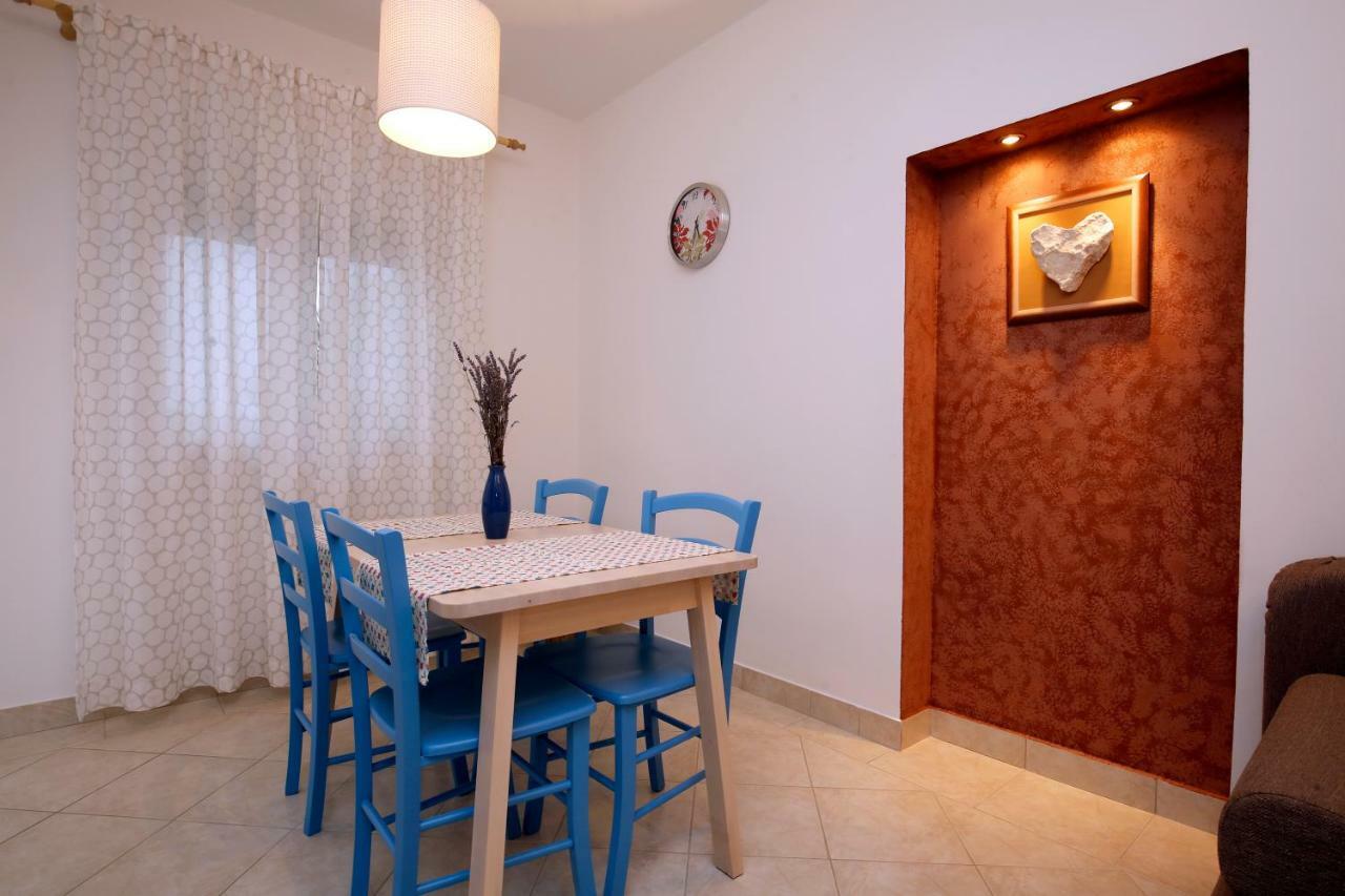 Apartments Fiora プレマントゥーラ エクステリア 写真