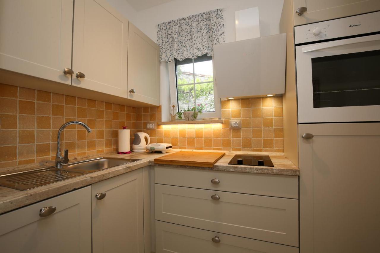 Apartments Fiora プレマントゥーラ エクステリア 写真